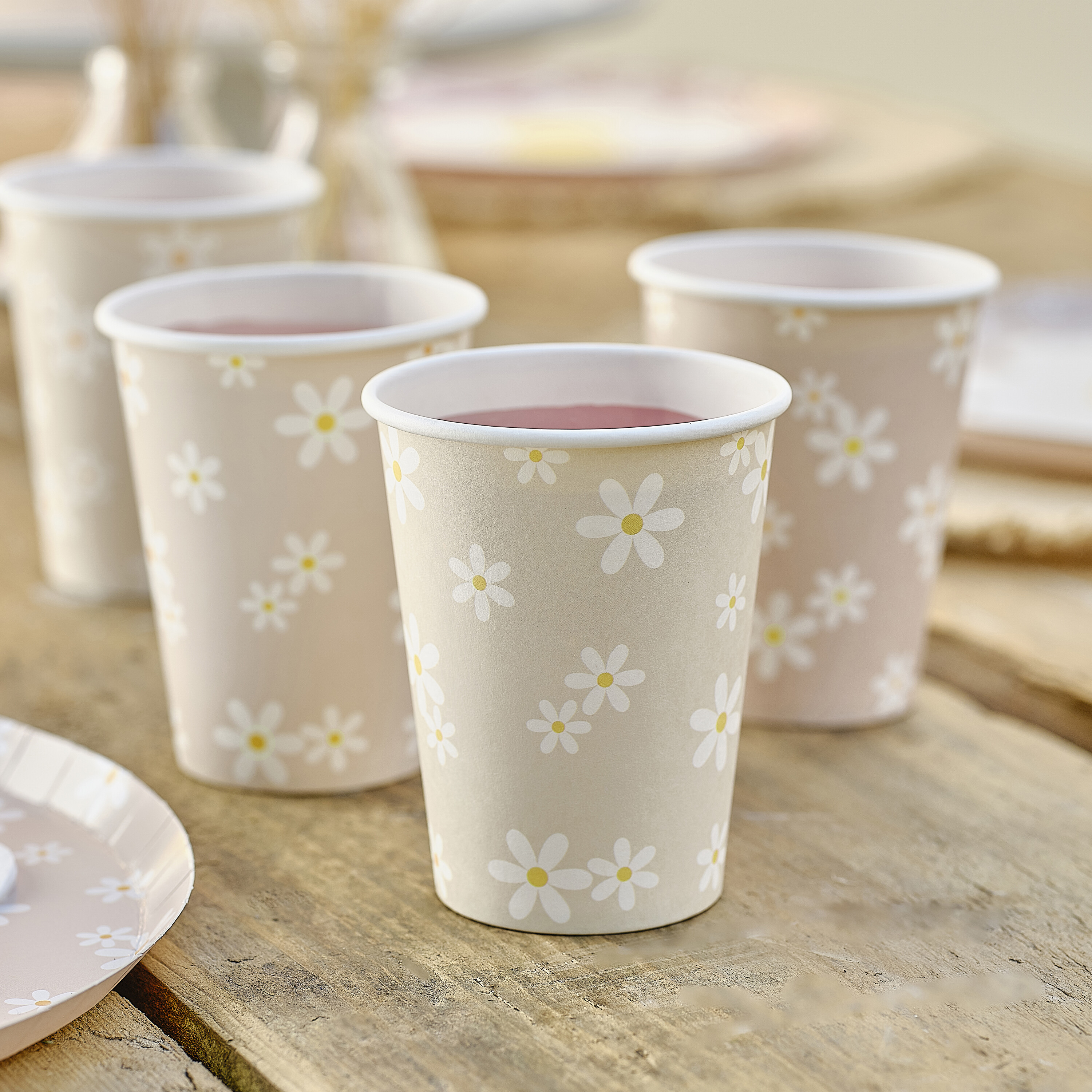 Daisy Floral Paper Cups | Ginger Ray