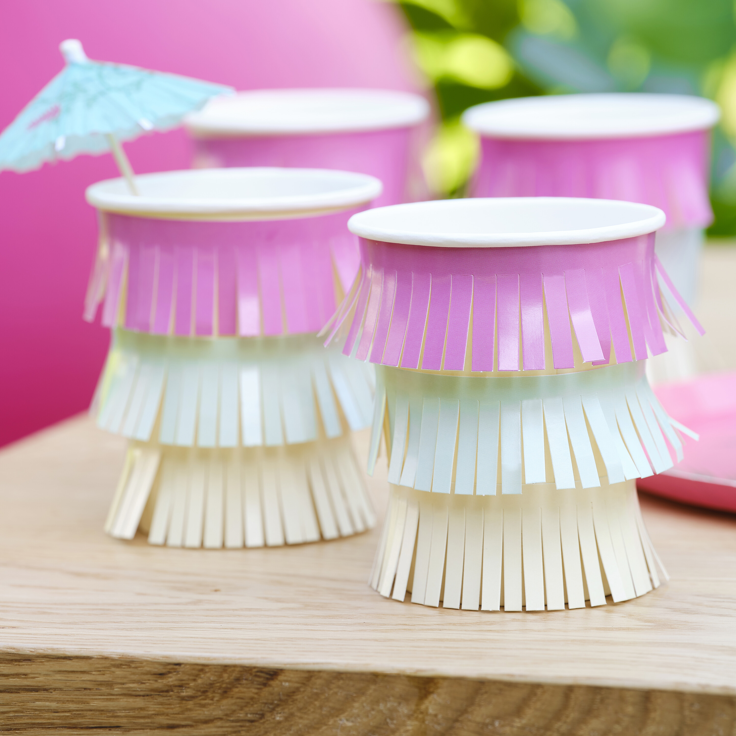 Hawaiian Tassel Fringe Paper Cups | Ginger Ray