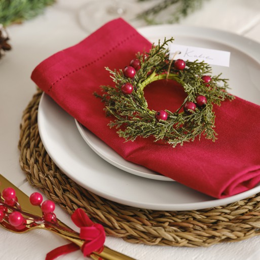 Red berry hotsell napkin rings